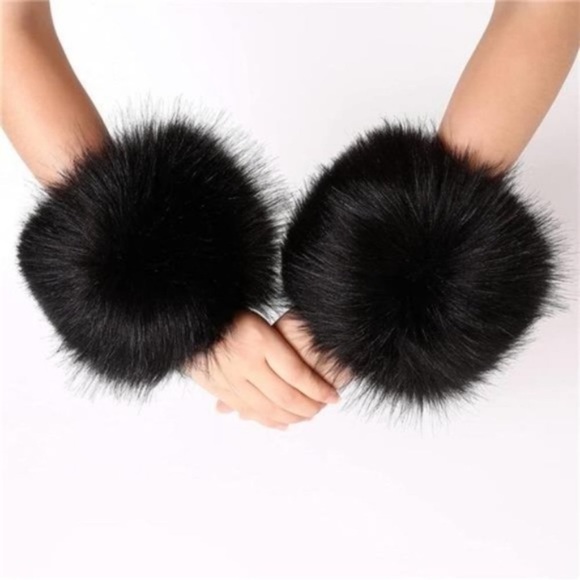 FAUX Fur Wrist Cuffs- Winter Furry Bands Black Fox - Picture 2 of 6